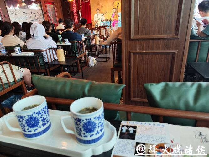 苏州老茶馆为什么这么有人气？五块钱喝一天